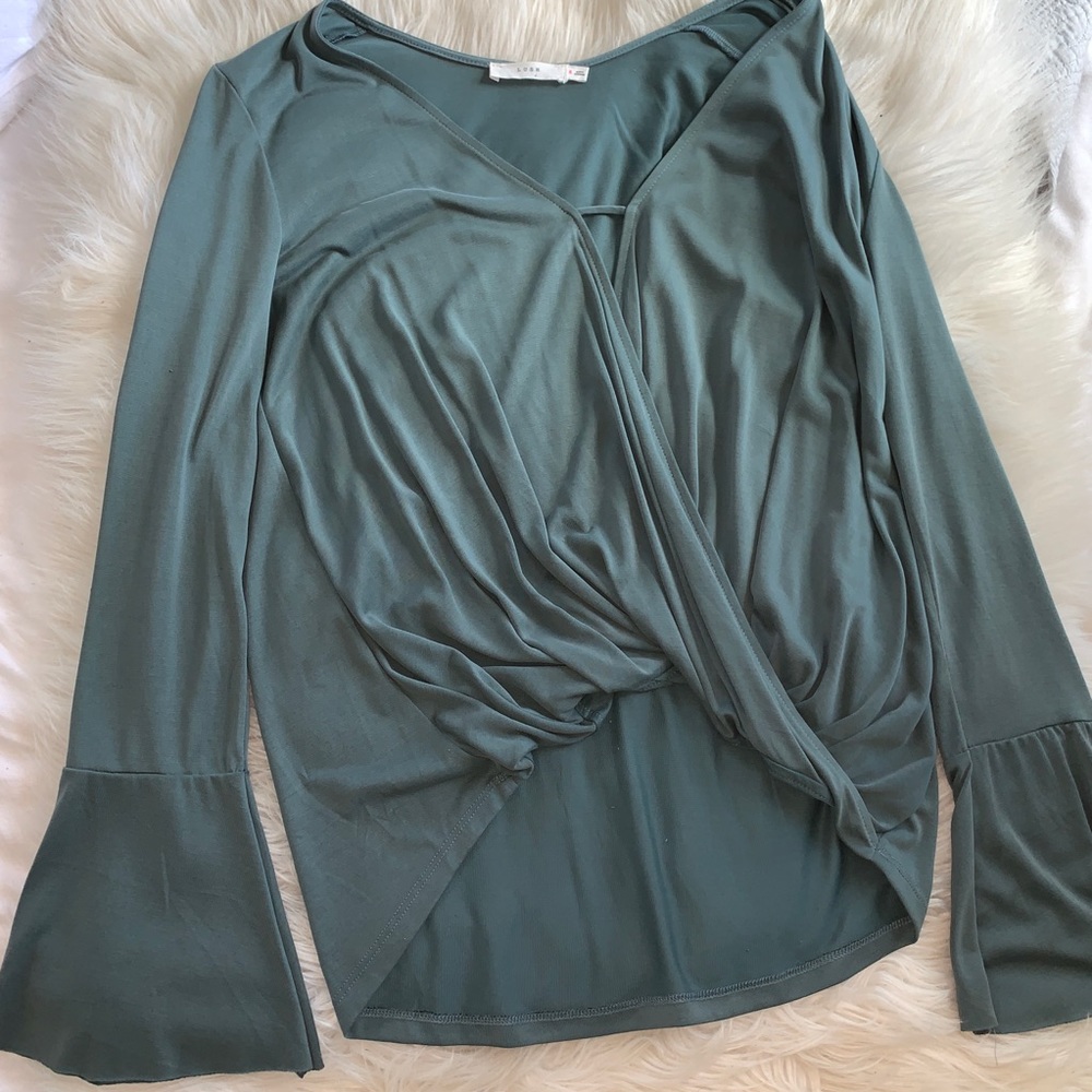 Bell sleeve top